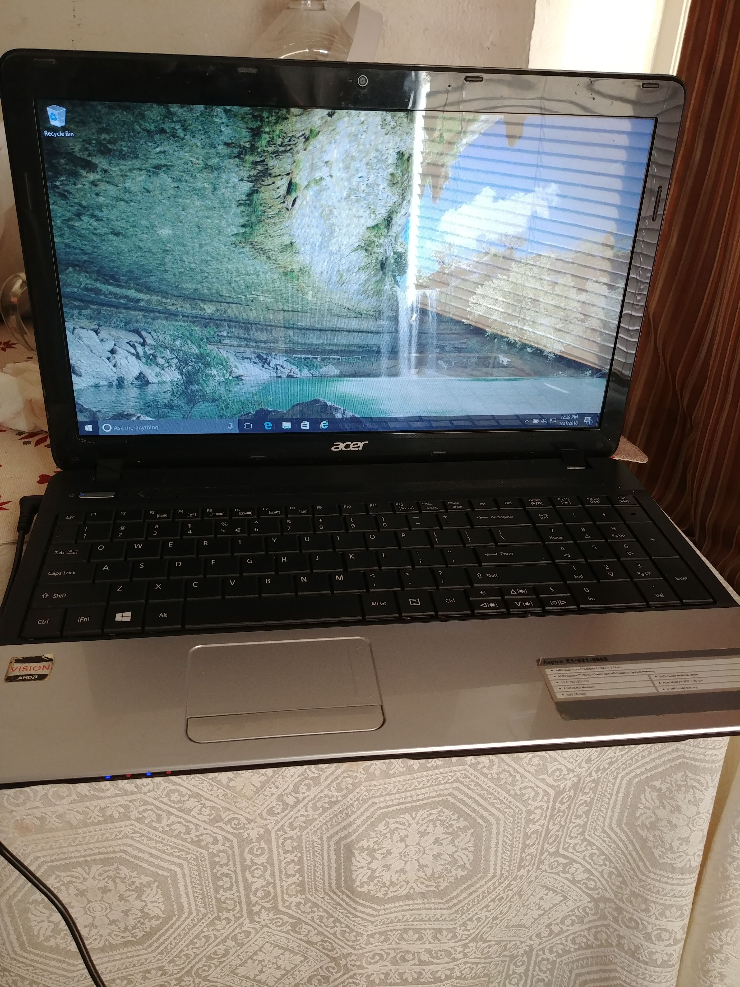 Acer Laptop (windows 10pro)
