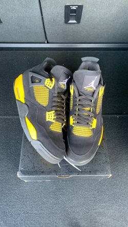 Jordan 4 Thunder
