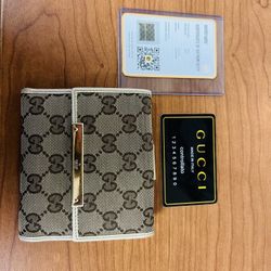 Gucci Beige Wallet