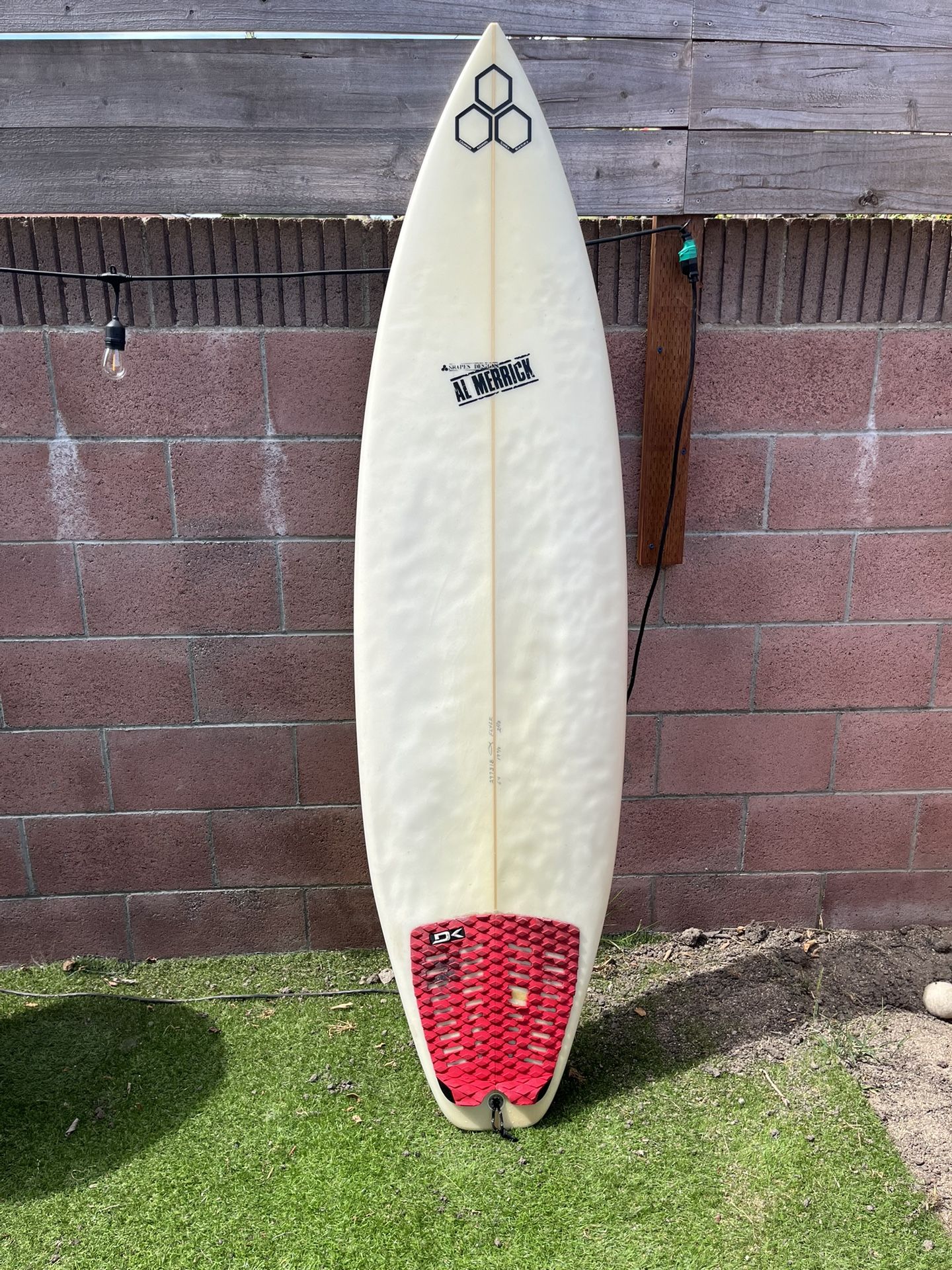 Al Merrick Channel Islands 6’4” Flyer Surfboard w Fins