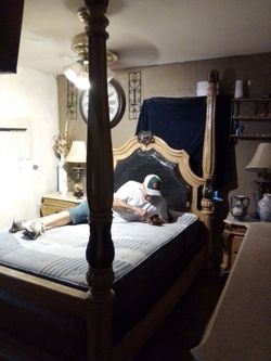 Moving out of state. Queen b d frame and big dresser for $75