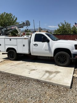 2013 GMC service Diesel truck
