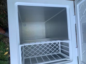 Chest Freezer with Basket