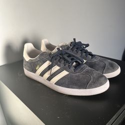 Adidas Gazelle Navy Blue Size 9.5 🔥