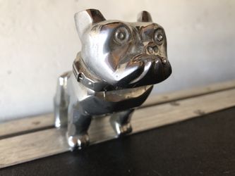 Mack Bulldog