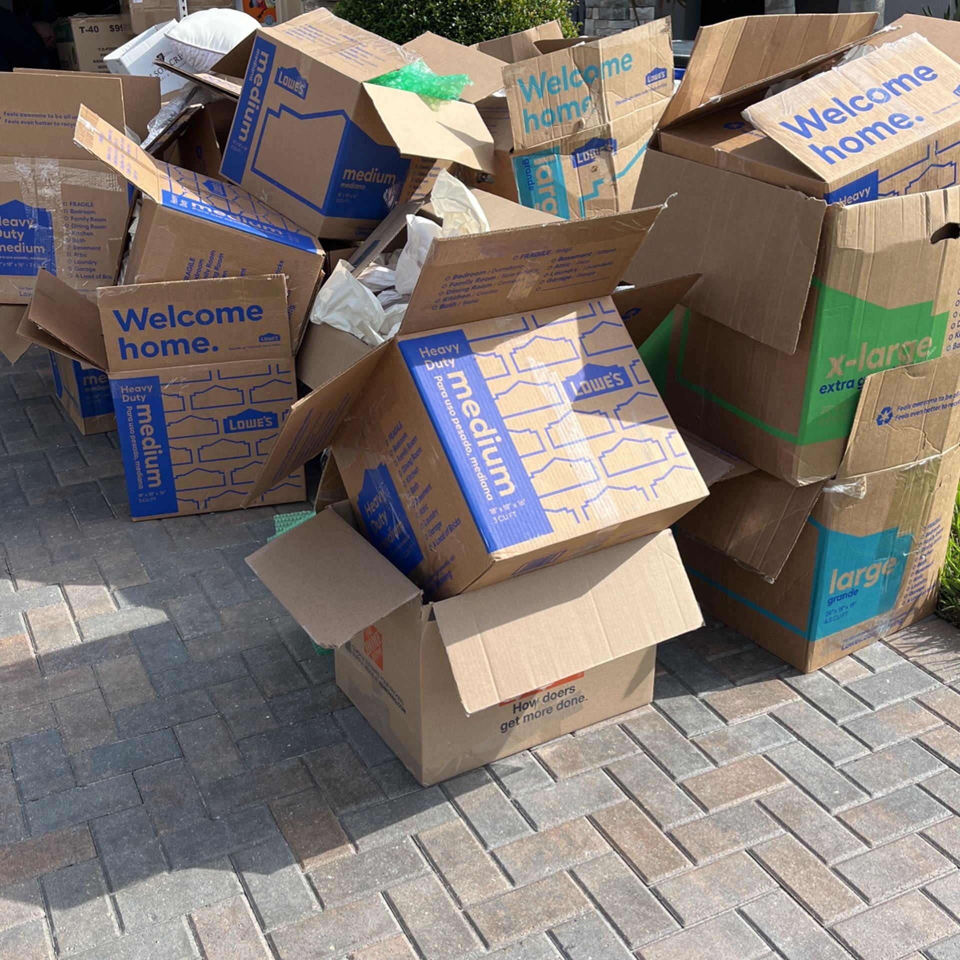 Free moving boxes