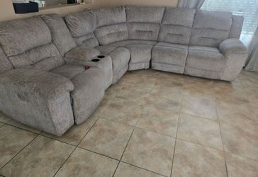 Gray Power Reclining Sectional Sofa measurements in pictures