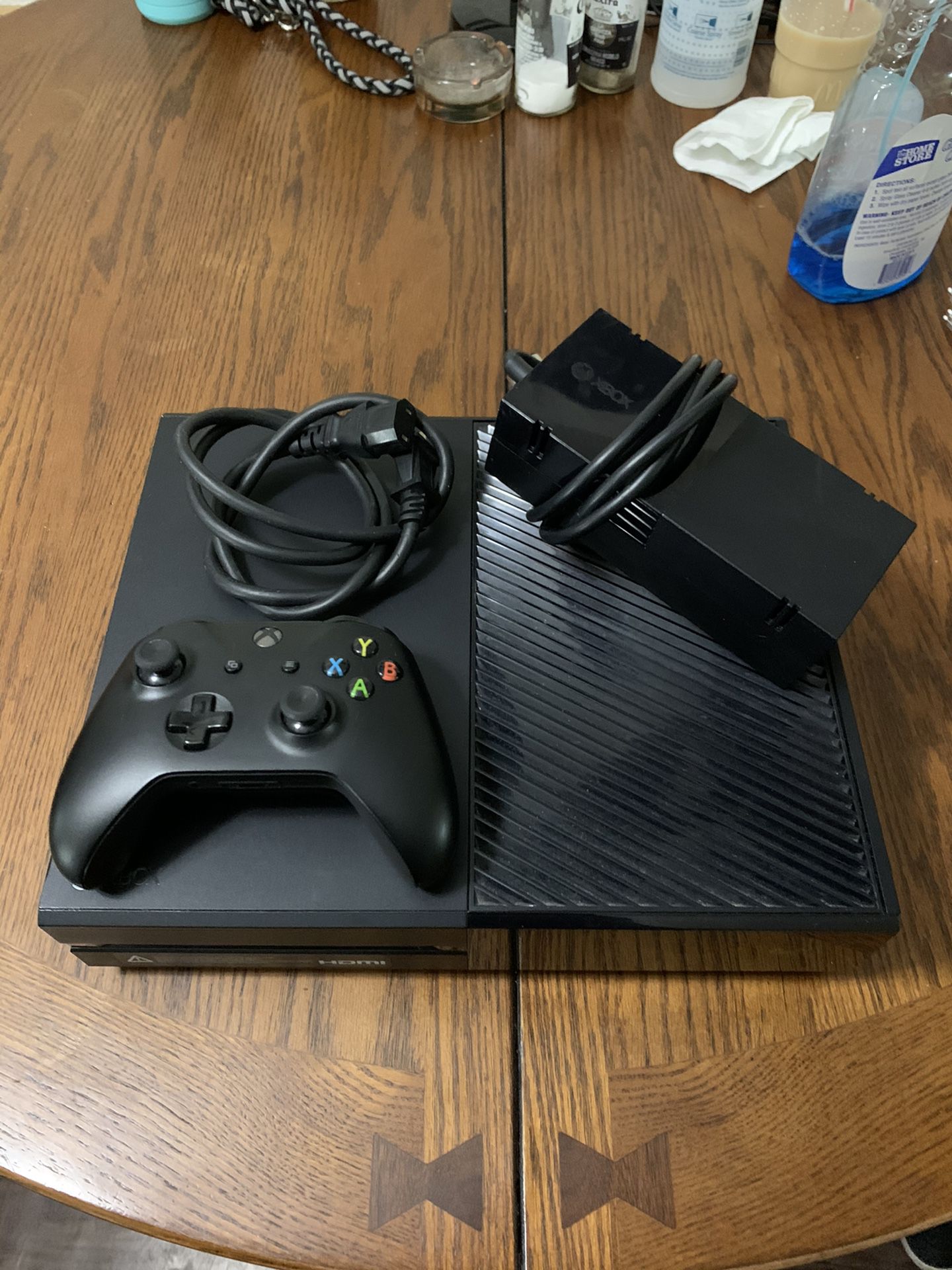 Xbox One with Controller/HDMI/Power Supply