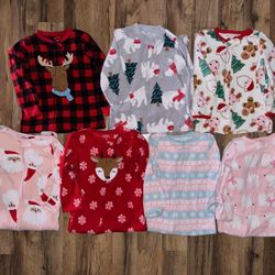 2T pijamas bundle