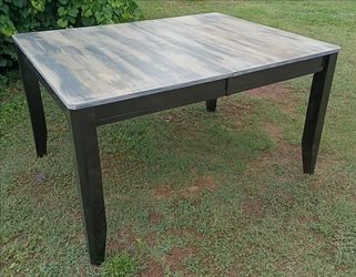 Kitchen Table (extends)