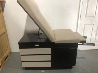 Exam tables/refurbished/zona med equipment