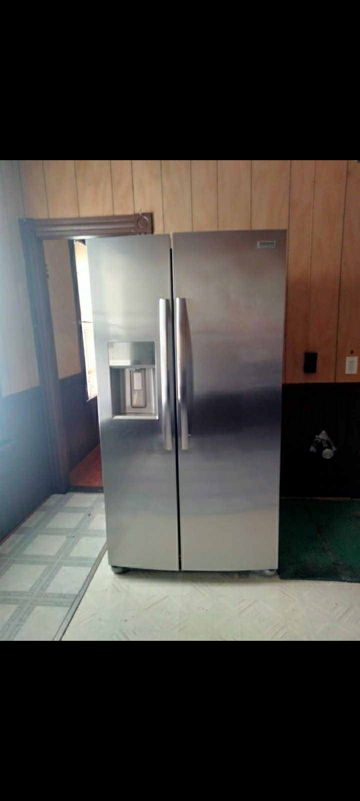 Refrigerator must pickup