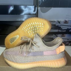 Yeezy 350 V2 ‘Clay’ Size 7.5