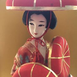 Ghesia Doll And Glass Case