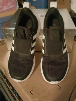 ADIDAS TENNIS SHOES KIDS SIZE 1