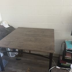 Table & Chairs
