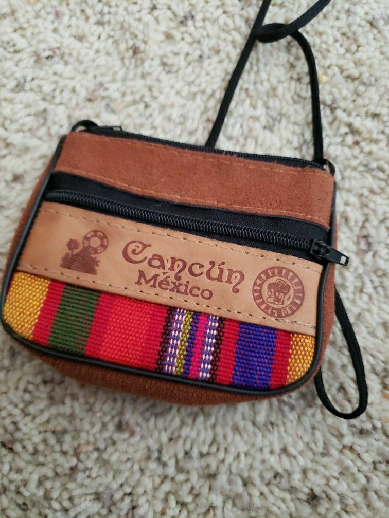 Small Purse / Coin Purse.
