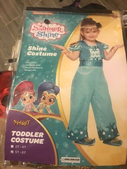 Shimmer and Shine costume.