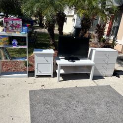 Everything And Tv 📺 