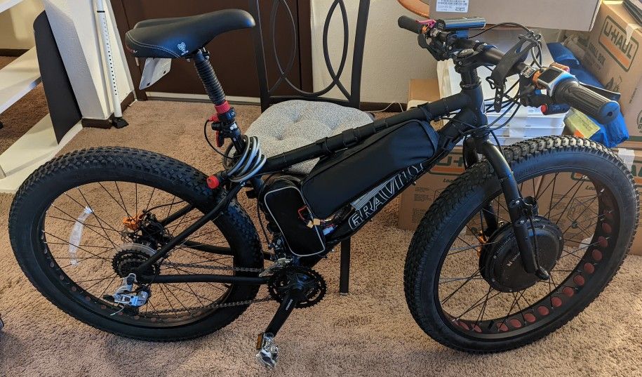 Gravity Fat Bike 26/3" Wheels, M- Frame, Black