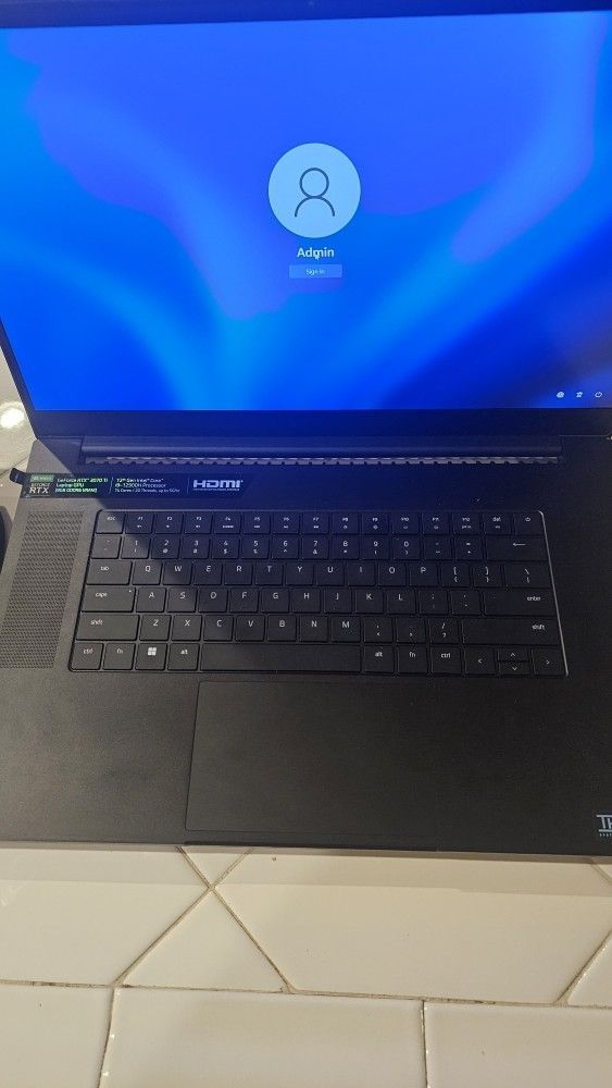 Razer 17 Gaming Laptop: NVIDIA GeForce RTX 3070