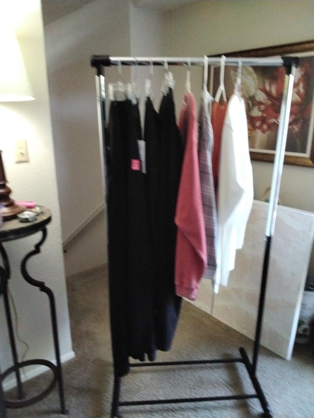 Clothes Rack.....Black And Silver.....66"Hx33"Lx18"W