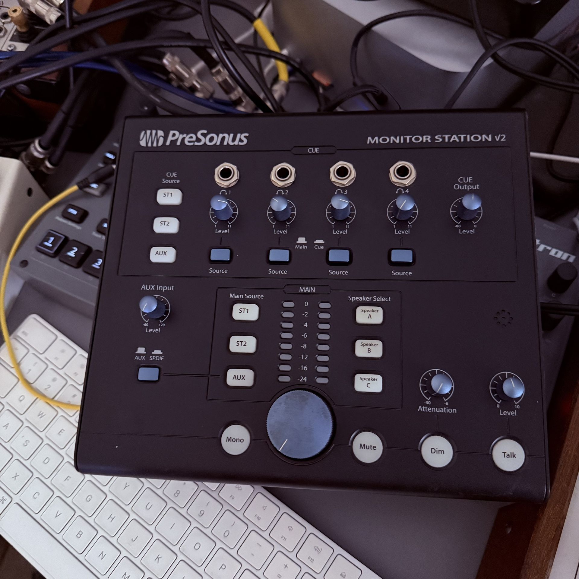 PreSonus Monitor Station V2 Like New