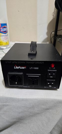 LiteFuze LT-1000 1000W Step Up/Down Voltage Transformer 110V↔220V