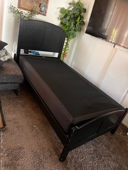 Twin bed