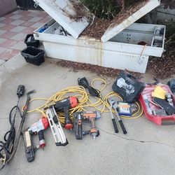 Truck tool box