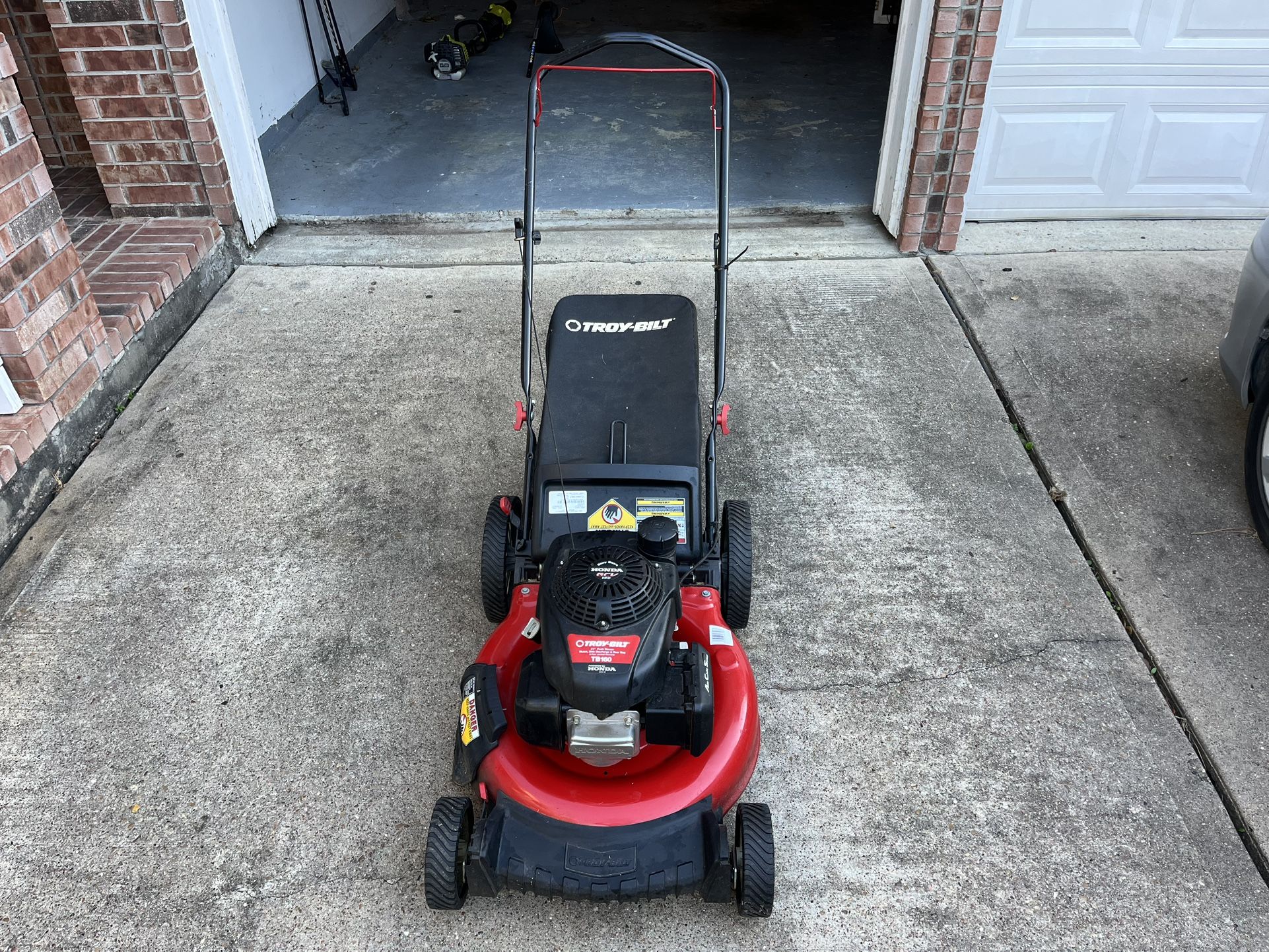 Mowing, Trimming And Blower Set