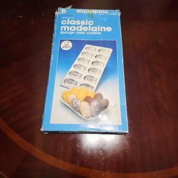 Classic Madeline Sponge Cake Cookie Maker
