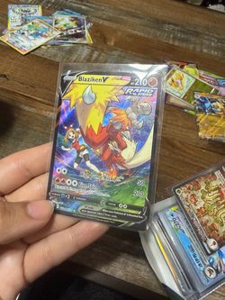 Blaziken V Rapid Strike Pokémon Card