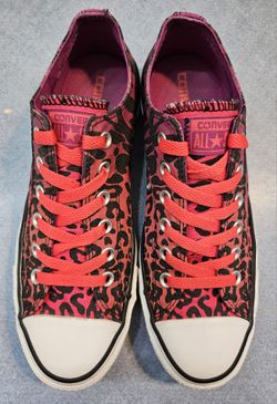 Size 9 Converse Shoes