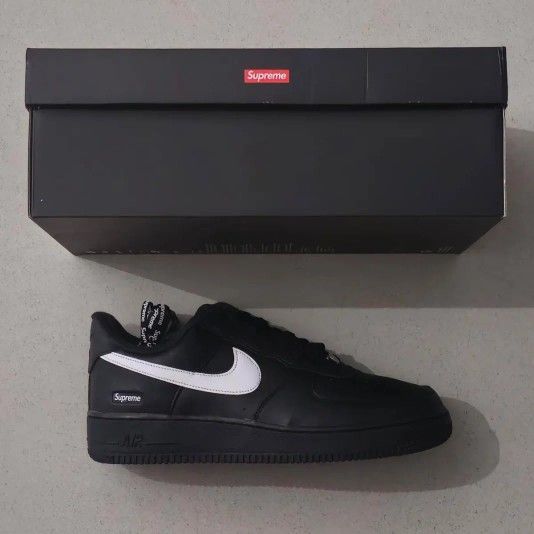 Size 7 Supreme x Nike Air Force 1 Low Black New 