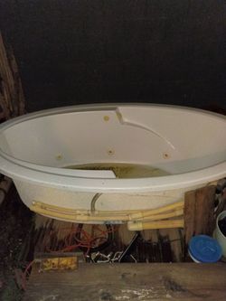 Hot tub