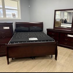 GORGEOUS, STURDY Bedroom Set at an AMAZING PRICE!