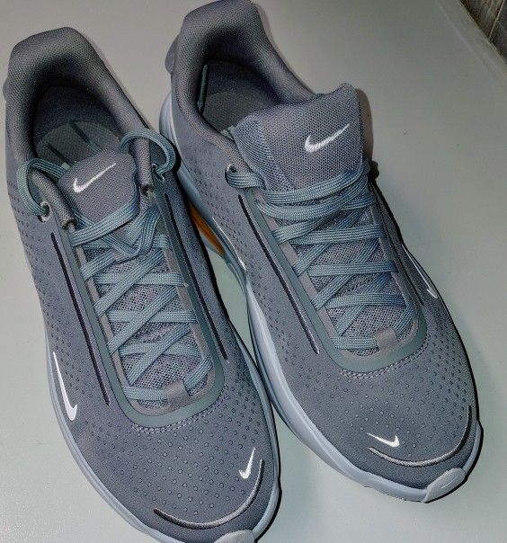 Nike Air Zoom Upturn SC