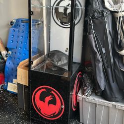 Dragon Sunglasses Display Case 