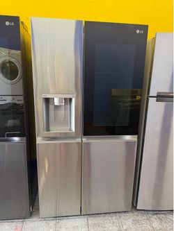 LG Refrigerator InstaView