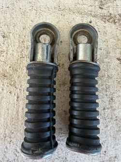 Vintage Pegs