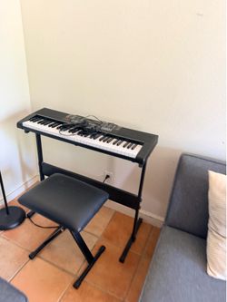 Keyboard- Move out sale