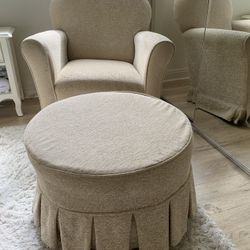 Swivel Glider And Ottoman 