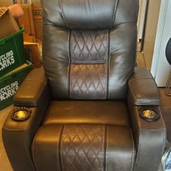 Ashley Power Recliner for Sale in Mesquite, TX OfferUp