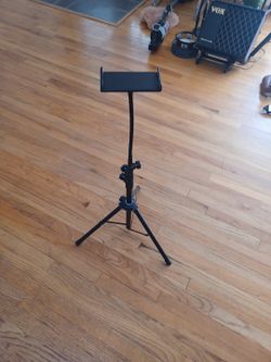 Ipad Holder- Adjustable Height
