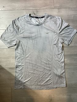 Nike Running dry fit Shirt Size Small
