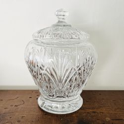 Heavy Crystal Lidded Ginger Jar Apothecary Jar 10” Tall 7.5 Lbs.
