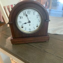 Antique Seth Thomas Wind Up Mantle Clock Front Glass Was Broken And Removed 