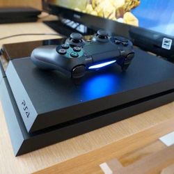 PS4 With Cables And 2 Controllers 