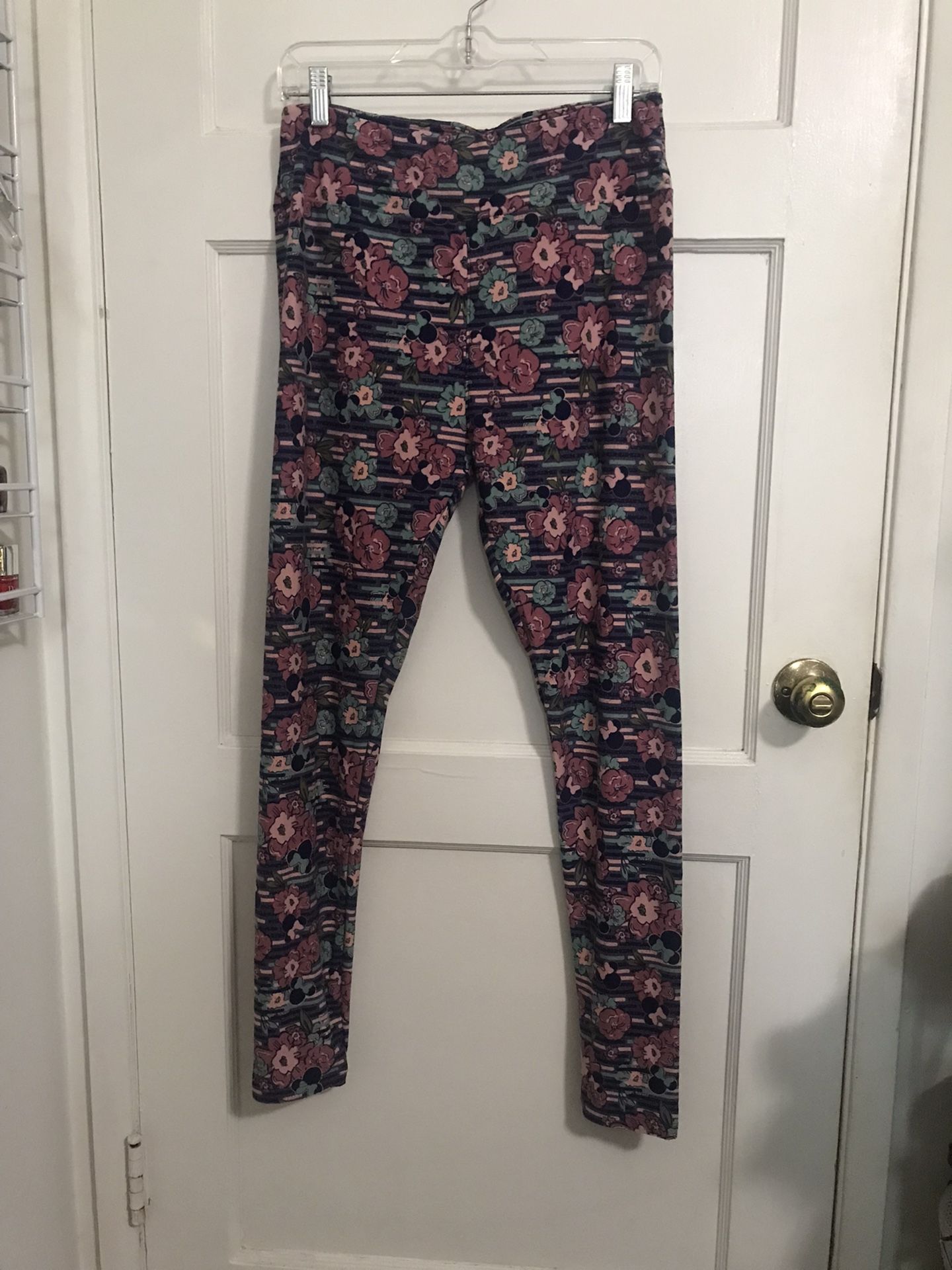 NWT LuLaRoe Ladies Leggings ๐ธ